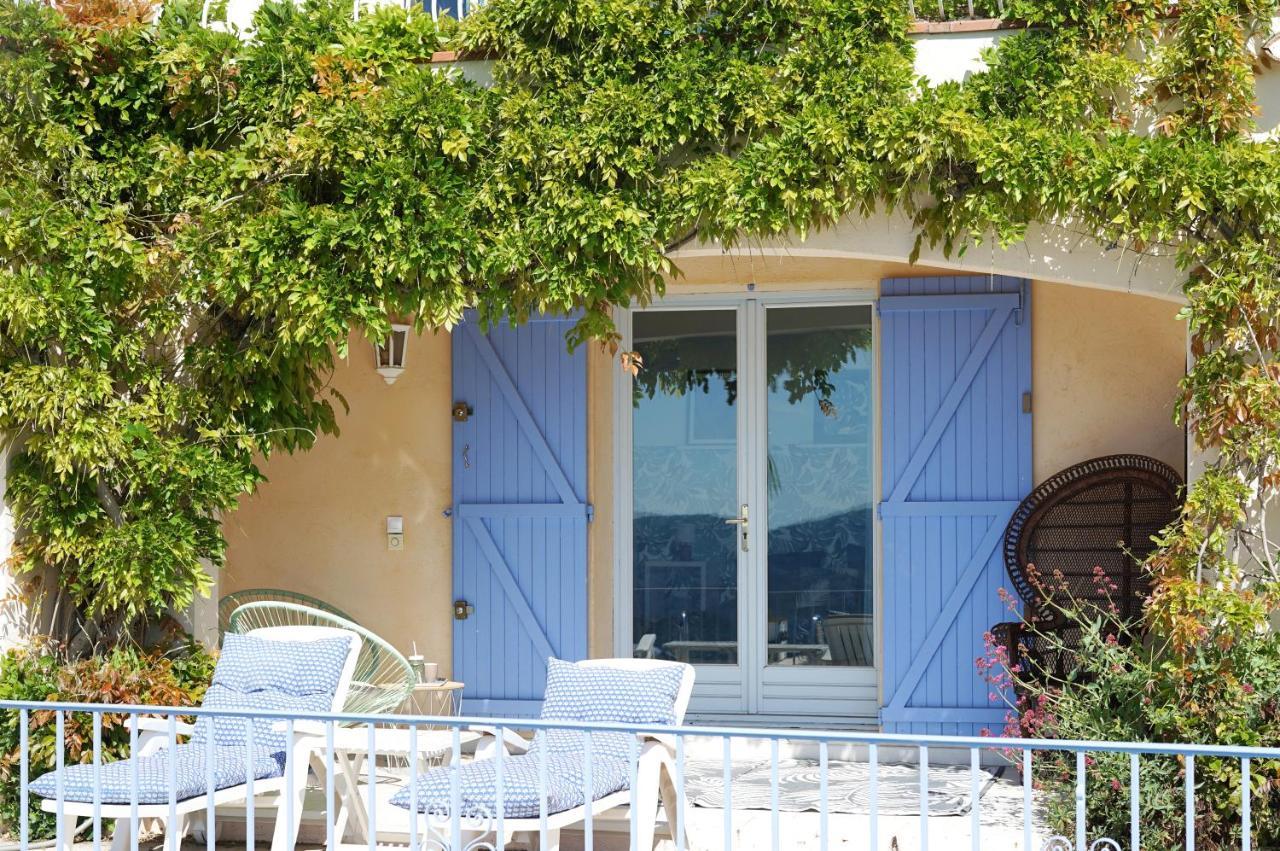 Les Volets Bleus Hotel Spéracèdes Exterior foto